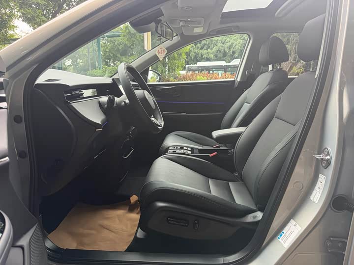 Фото 4 - Honda e:NP2