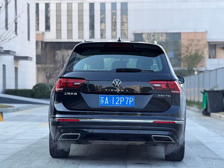 Фото 4 - Volkswagen Tiguan L Pro