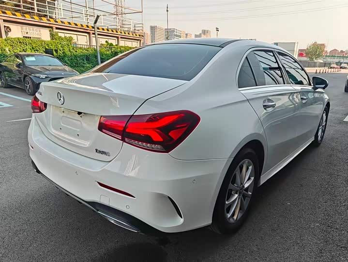 Фото 5 - Mercedes-Benz A-Class