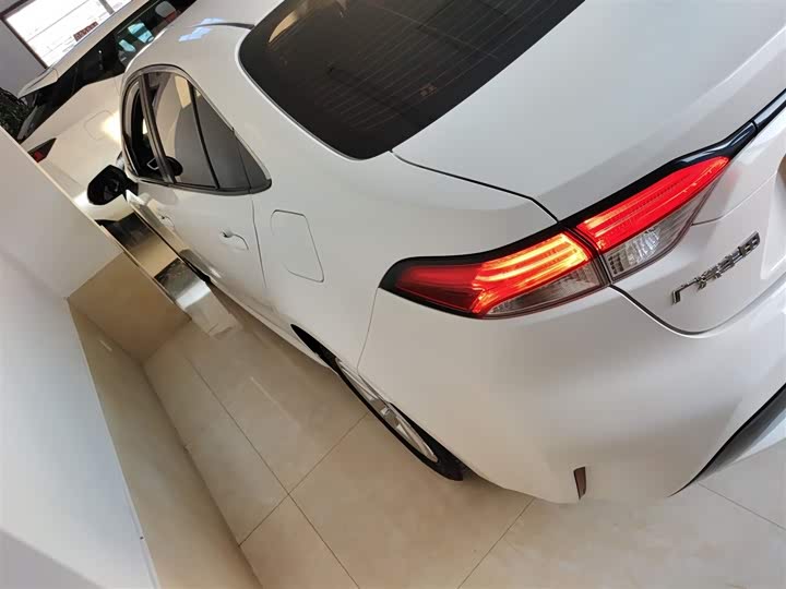 Фото 5 - Toyota Levin