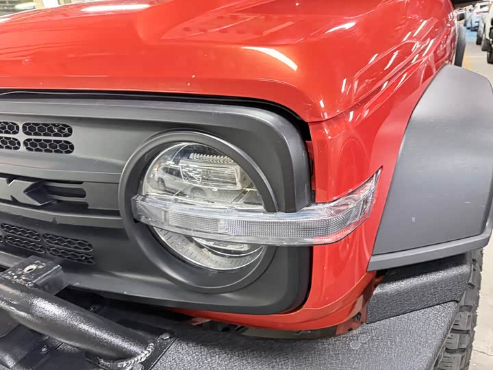 Фото 4 - Tank 300