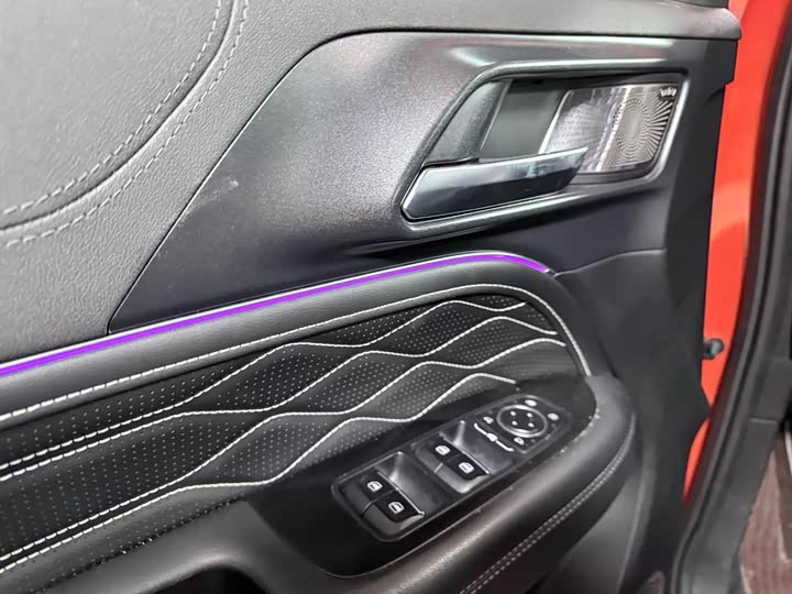 Фото 8 - Tank 300