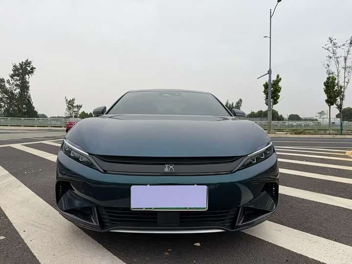 Фото 2 - BYD Han