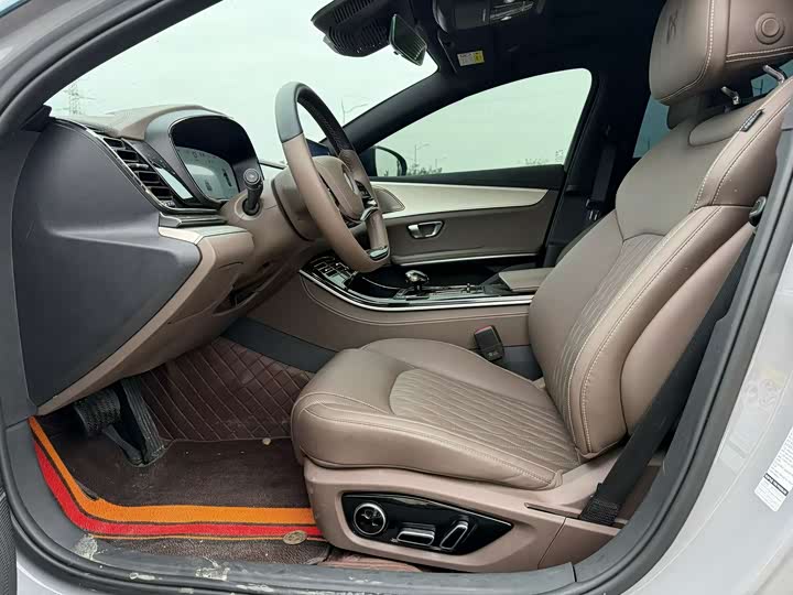 Фото 4 - BYD Han