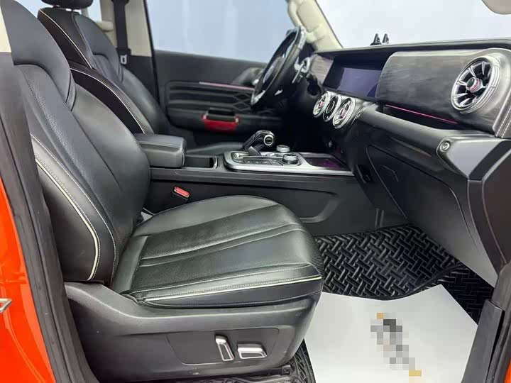 Фото 9 - Tank 300