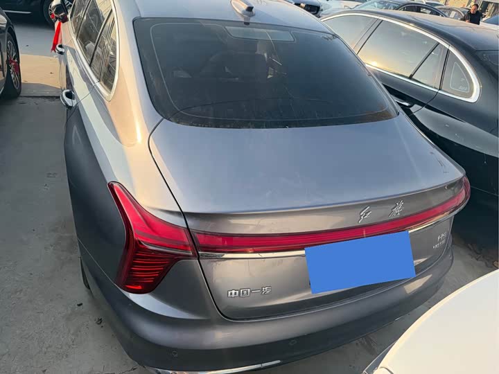 Фото 9 - Hongqi H5