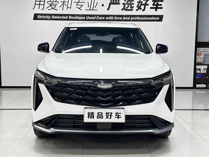 Фото 2 - Geely Atlas