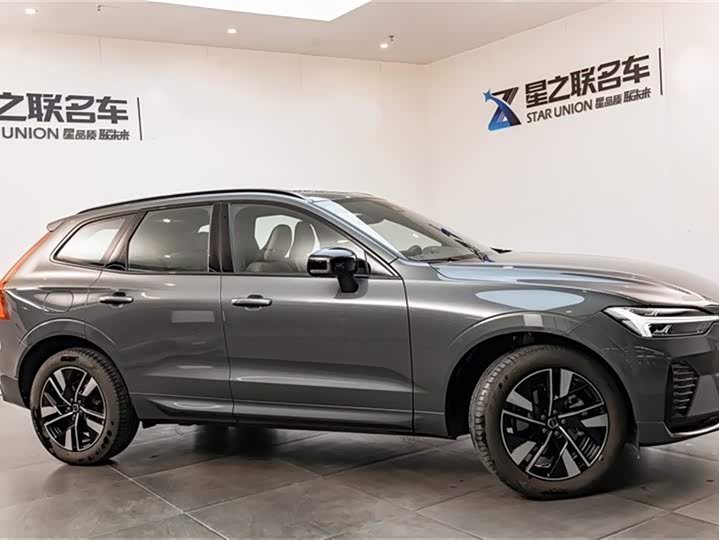 Фото 6 - Volvo XC60
