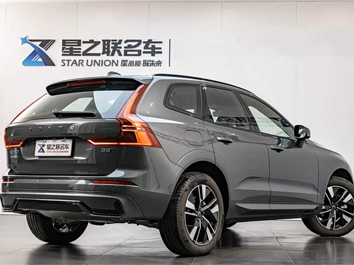 Фото 7 - Volvo XC60