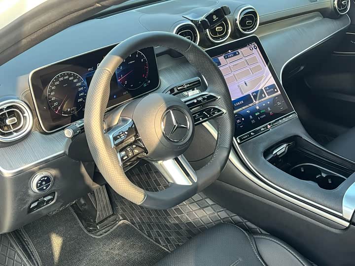 Фото 4 - Mercedes-Benz C-Class