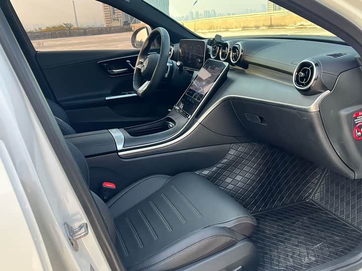 Фото 7 - Mercedes-Benz C-Class