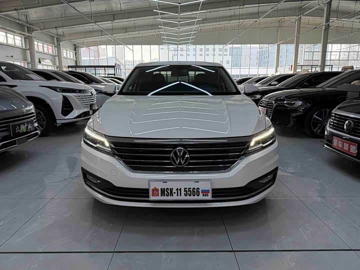 Фото 2 - Volkswagen Lavida