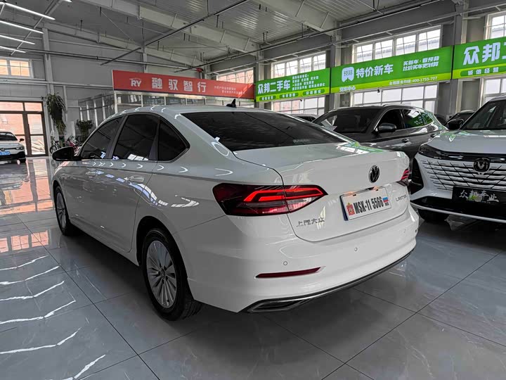 Фото 5 - Volkswagen Lavida