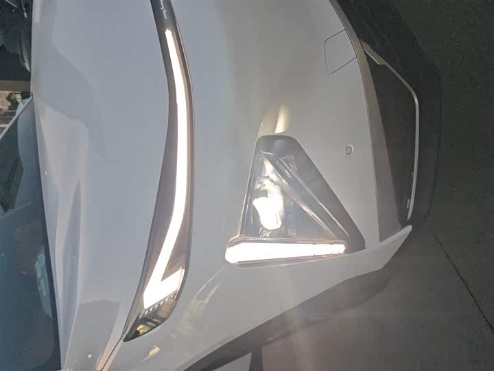 Фото 3 - Geely Galaxy L7