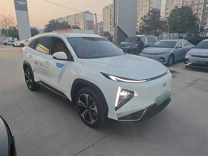 Фото 9 - Geely Galaxy L7