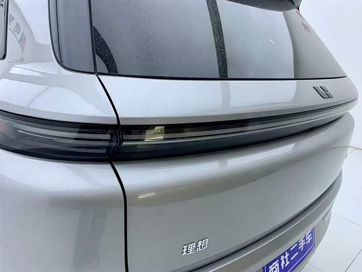 Фото 9 - LiXiang L8