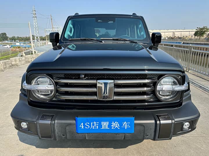 Фото 2 - Tank 300