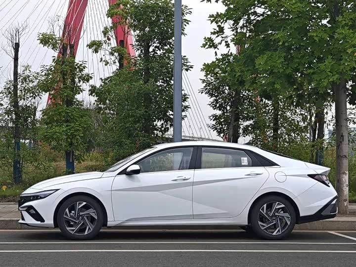 Фото 7 - Hyundai Elantra N line