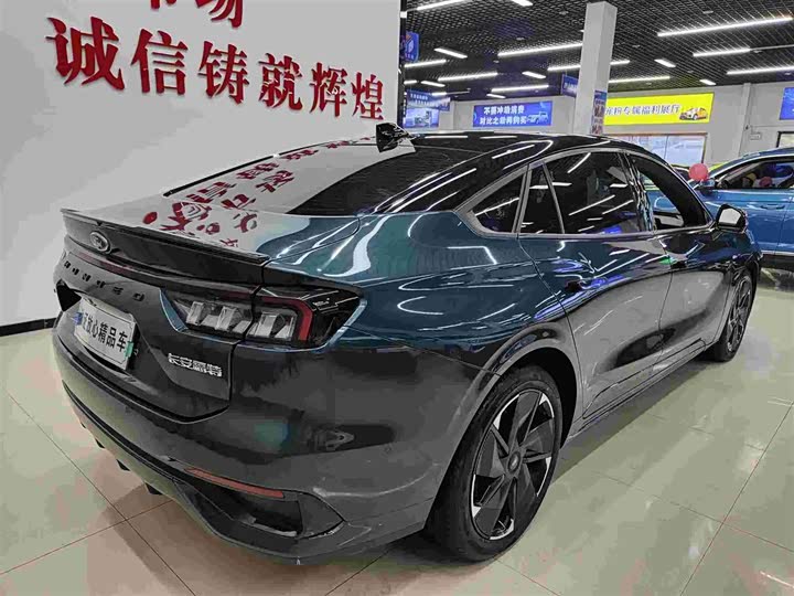 Фото 4 - Ford Mondeo