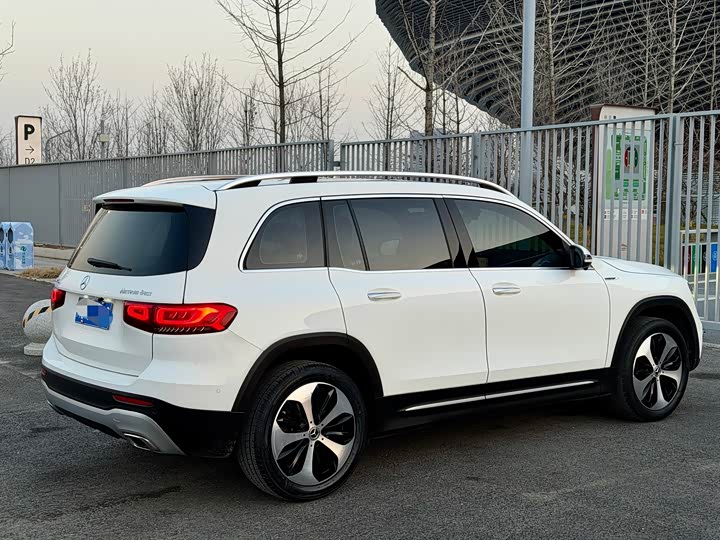 Фото 4 - Mercedes-Benz GLB-Class