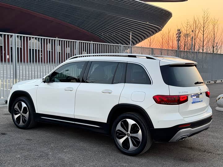 Фото 6 - Mercedes-Benz GLB-Class