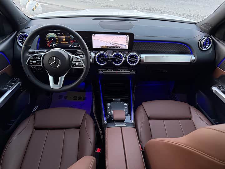 Фото 8 - Mercedes-Benz GLB-Class