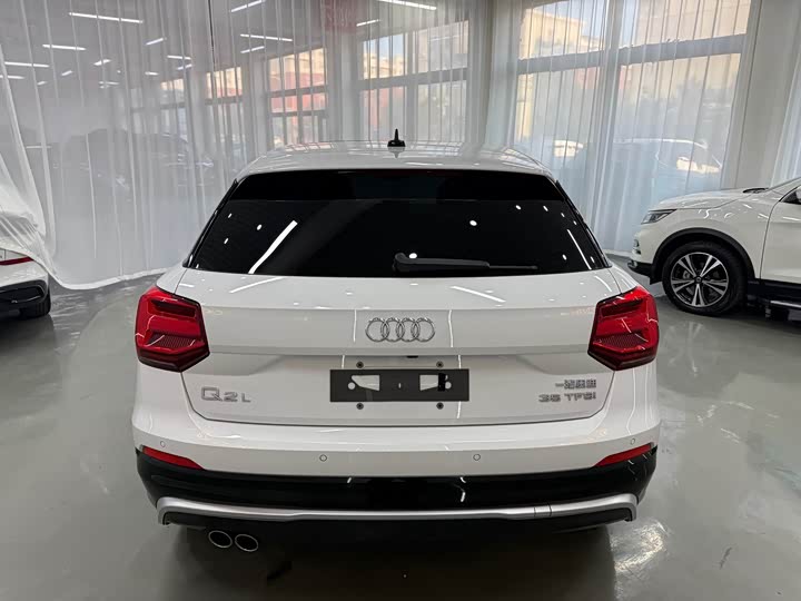 Фото 5 - Audi Q2L