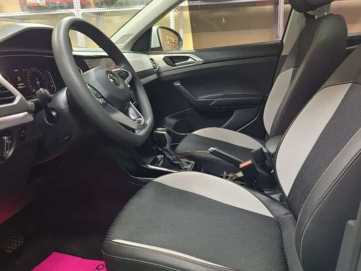 Фото 7 - Volkswagen Tacqua