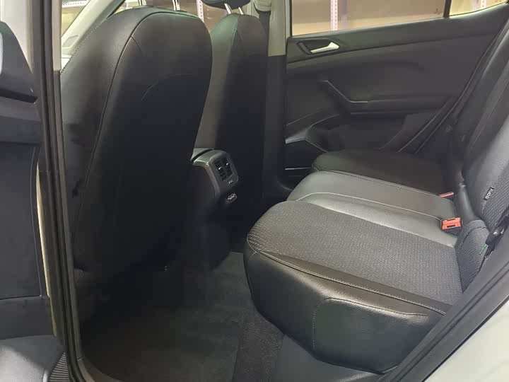 Фото 8 - Volkswagen Tacqua