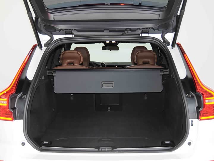 Фото 7 - Volvo XC60