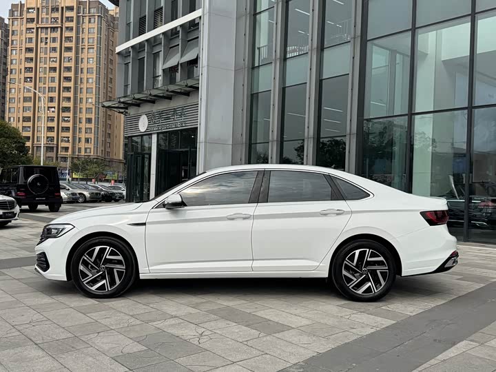 Фото 3 - Volkswagen Sagitar L