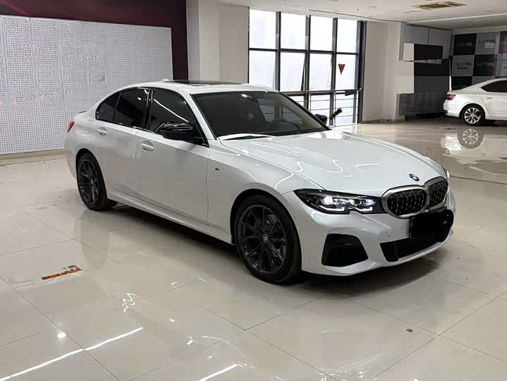 Фото 3 - BMW 3 Series