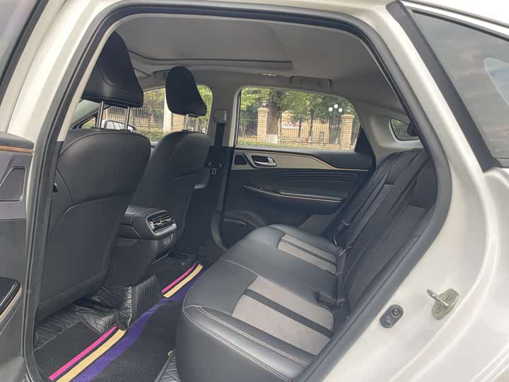 Фото 8 - GAC Aion S