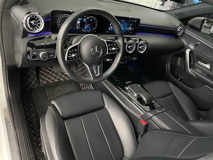 Фото 7 - Mercedes-Benz A-Class