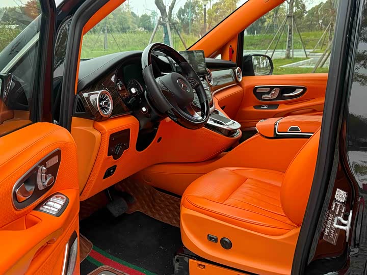 Фото 9 - Mercedes-Benz Vito