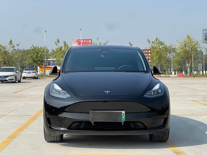 Фото 2 - Tesla Model Y
