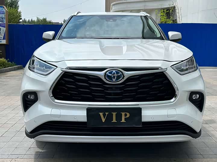 Фото 3 - Toyota Highlander