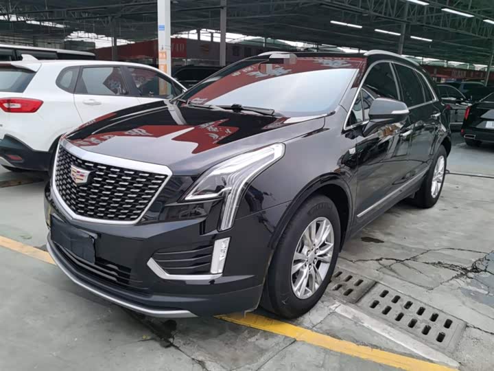 Фото 2 - Cadillac XT5
