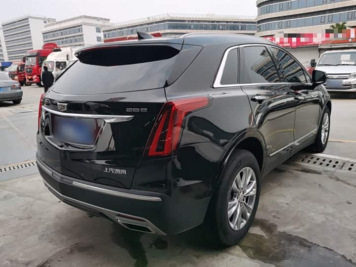 Фото 7 - Cadillac XT5
