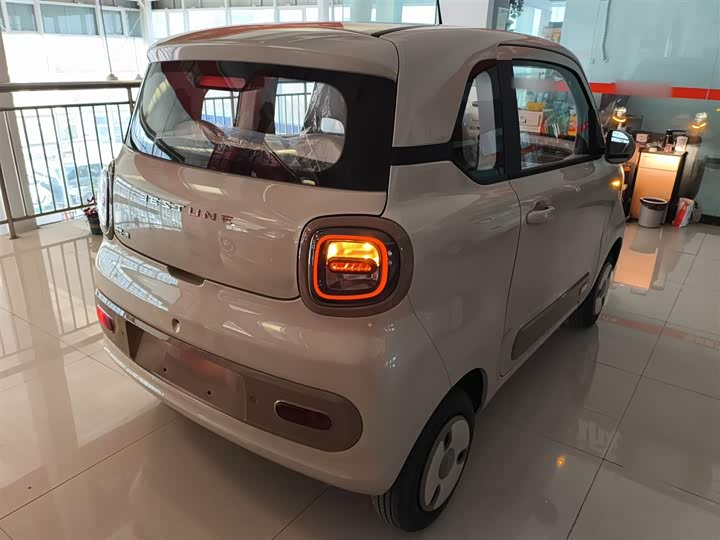 Фото 7 - Bestune Pony