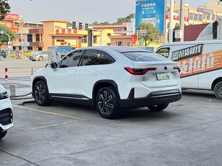 Фото 5 - Nio EC6