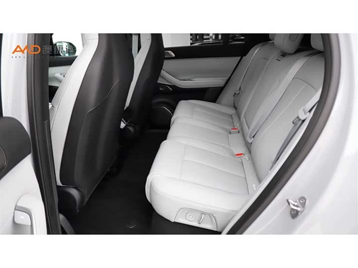 Фото 7 - Nio EC7