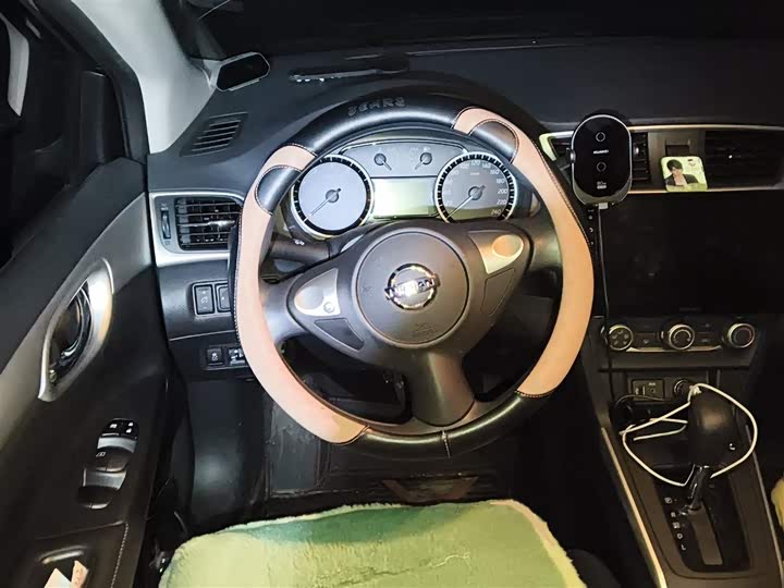 Фото 3 - Nissan Sylphy