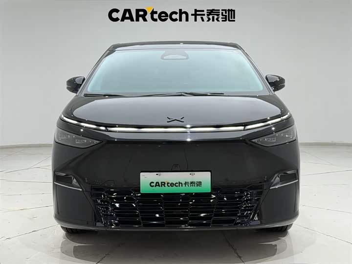 Фото 3 - XPeng X9