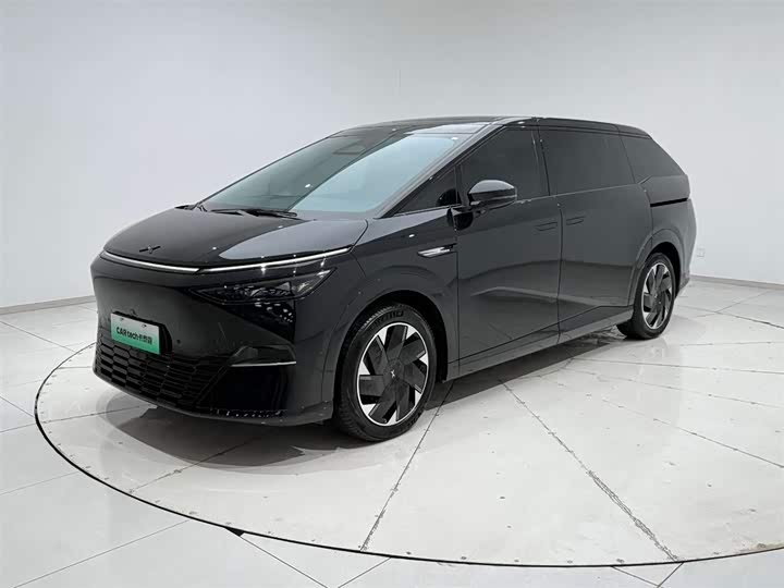 Фото 5 - XPeng X9