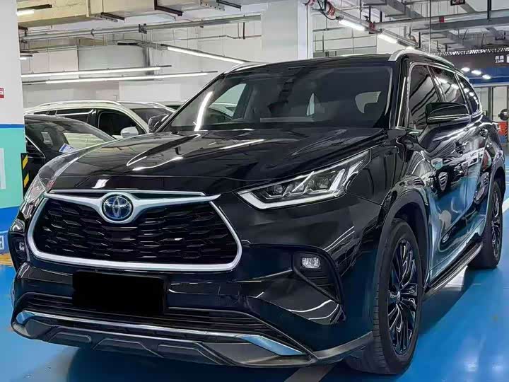 Фото 1 - Toyota Highlander