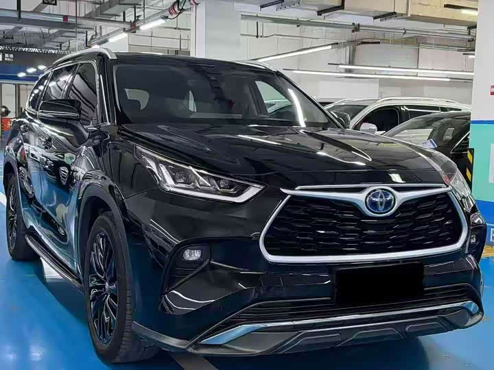 Фото 2 - Toyota Highlander