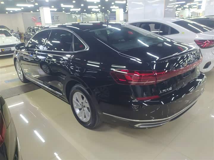 Фото 5 - Volkswagen Passat