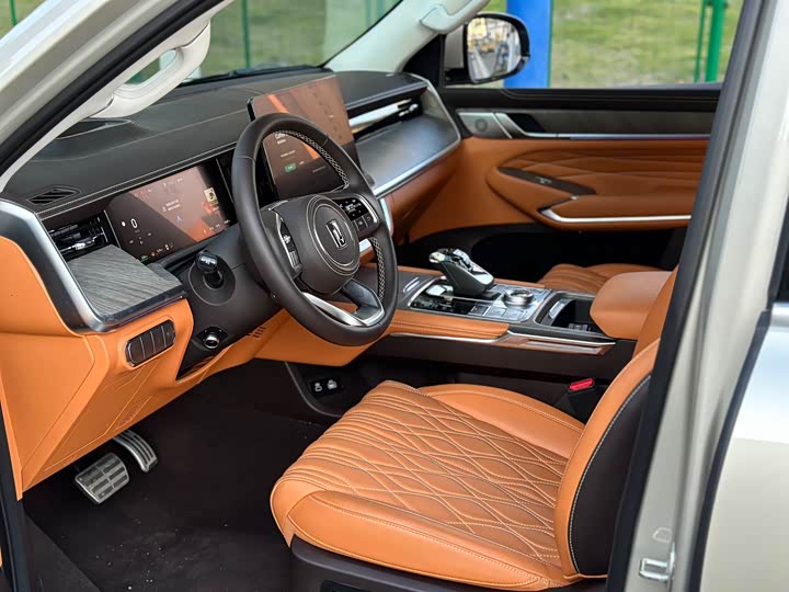 Фото 4 - Tank 500 Hybrid