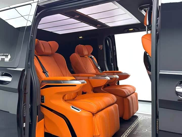 Фото 9 - Mercedes-Benz Vito